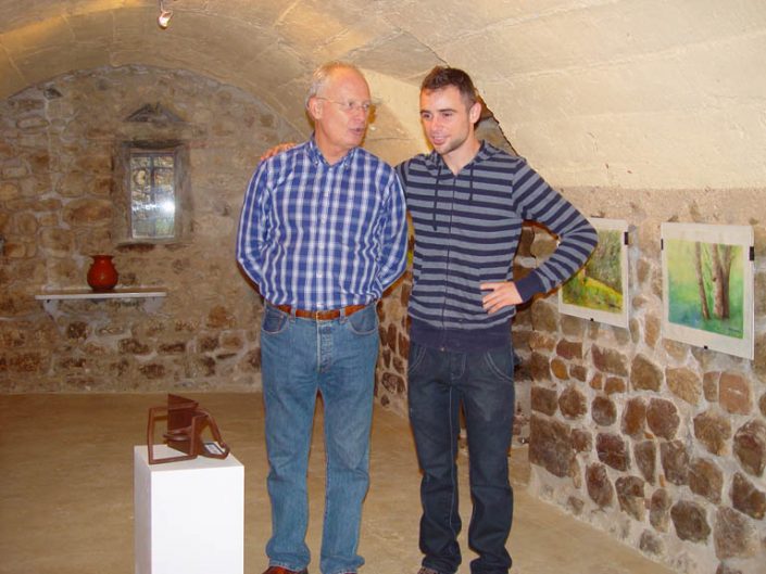 A l'exposició del VIIIè Vernissatge de Tardor amb l'escultor Eudald De Juana.